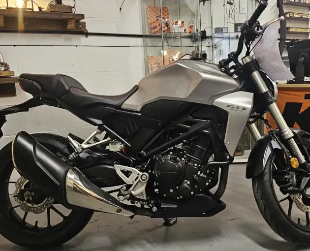 Honda CB300